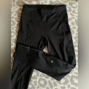 Black ankle length Lululemon leggings